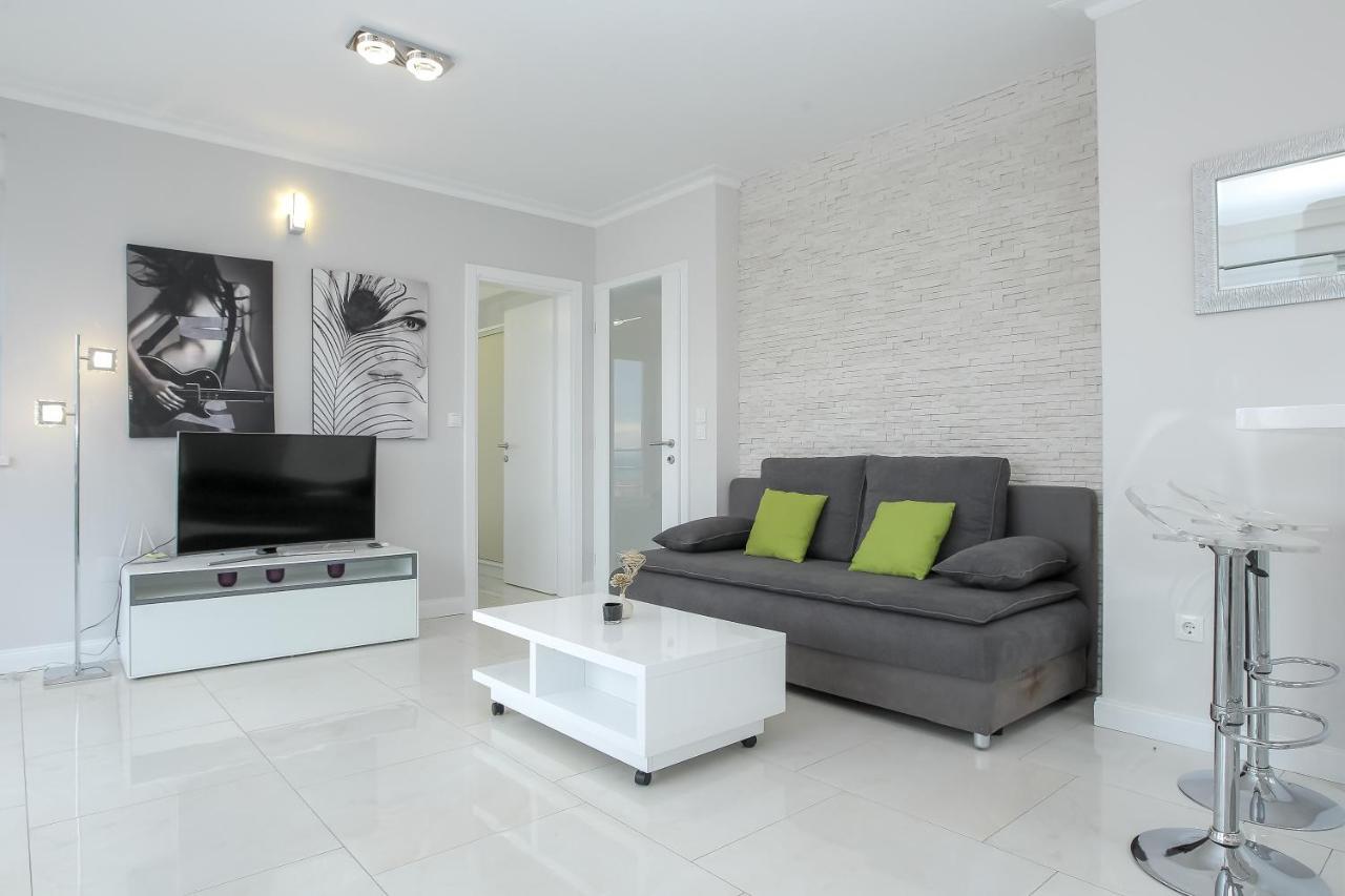 נובליה Apartments Tomana מראה חיצוני תמונה