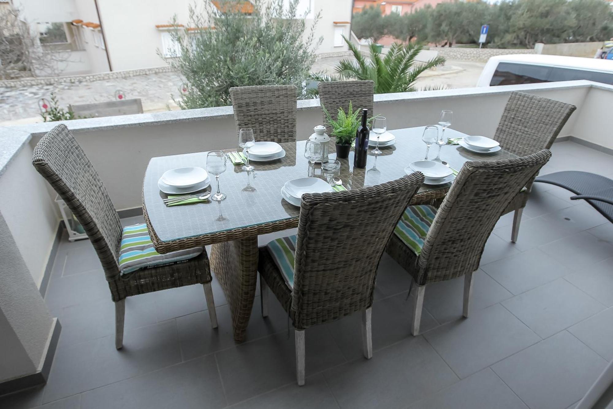 נובליה Apartments Tomana מראה חיצוני תמונה