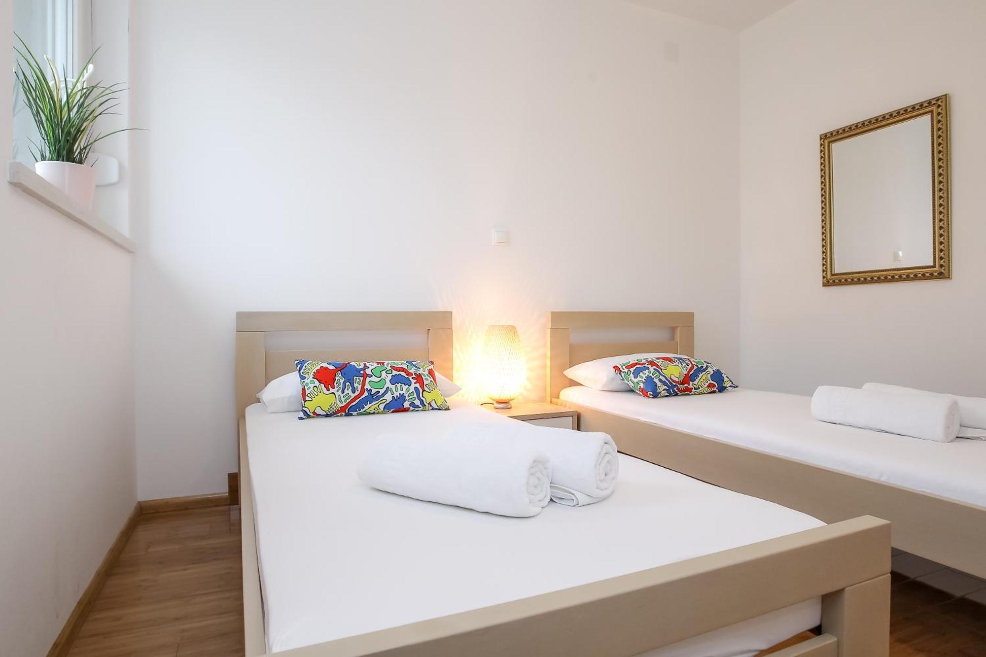 נובליה Apartments Tomana חדר תמונה